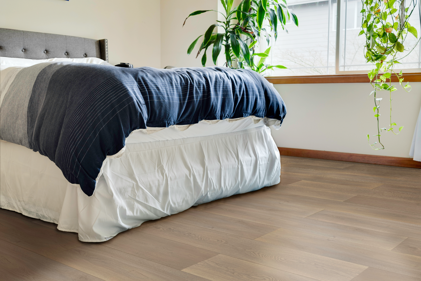 10 mm Azores EIR Laminate Plank Floor 7.7 in. Wide x 48 in. Long - Sample