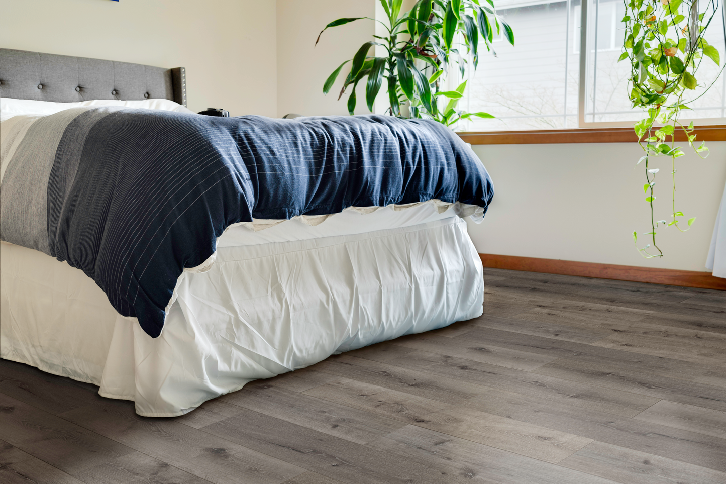 10 mm Bahamas EIR Laminate Plank Floor 7.7 in. Wide x 48 in. Long - Sample